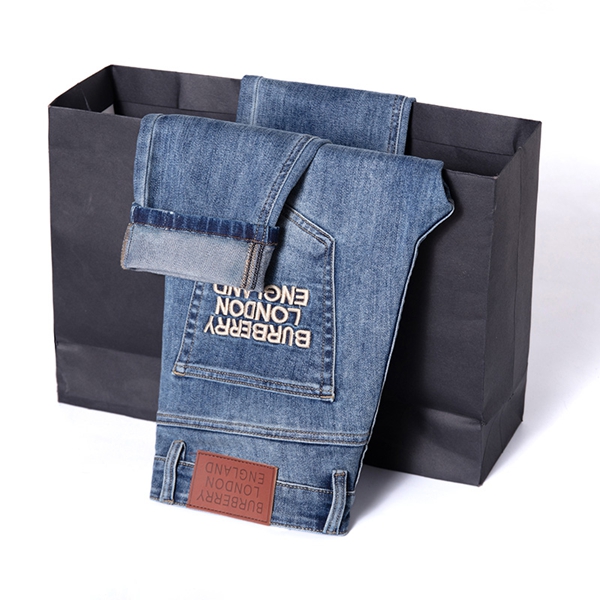 ブランドジーンズ正面デザイン